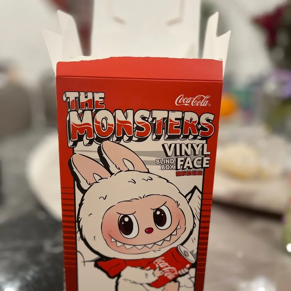 AUTHENTIC POP Mart Cola-Cola Labubu (Happy Factor) plush - Picture 4 of 6